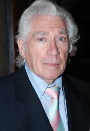 Frank Finlay