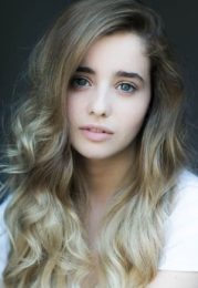 Holly Earl