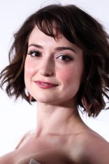 Milana Vayntrub