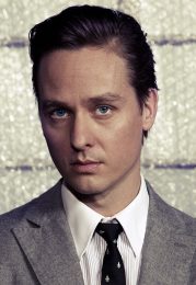 Tom Schilling