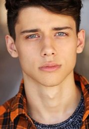 Uriah Shelton